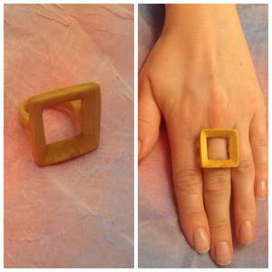 Anillo de Dedo de Resina y Madera Hecho a Mano en India por RR ENTERPRISES, Elegancia Diaria, Accesorio Perfecto para la Colección de Alfombras y Tapetes - Product Image 6