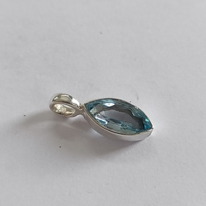 Pendentif Marquise Topaze Bleue en Argent Sterling 925 Fait Main, Bijou de Promesse pour Femme, Cadeau, Pendentif Topaze Bleue Pierre de Naissance de Décembre - Product Image 3