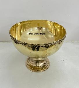 Nuevo Producto: Tazón de Metal Dorado de Diseño Vintage con Acabado Pulido, en Diferentes Tamaños, Precios de Venta Directa de Fábrica, Estilo de Lujo - Product Image 2