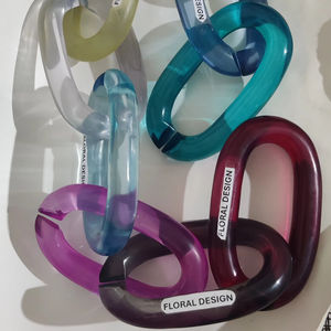 Cadena de eslabones de resina, decoración de pared con eslabones de resina colgantes, arte de resina acrílica moderno y único al precio más bajo. - Product Image 1