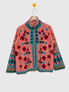 Veste en velours à col mandarin brodée à la main avec des motifs floraux, manches longues, style bohème chic, vêtements d'automne pour femmes, taille plus - Product Image 1
