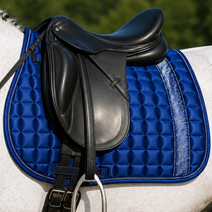 Almohadilla de Silla de Montar Acolchada Fina de Satén Premium para Equitación GP con Detalles Elegantes Brillantes, Parche de Cuero Patentado y Forro Transpirable - Product Image 5