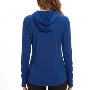 Sweat à capuche bleu uni pour femme, respirant, UPF 50, polyester, manches longues, pour activités de plein air - Product Image 2