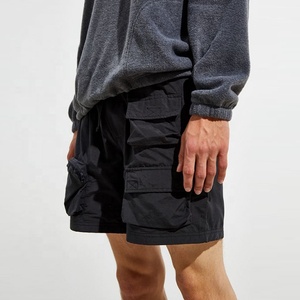 Logo personnalisé d'été décontracté taille élastique short cargo pantalon poches avant shorts pour hommes logo brodé noir - Product Image 2