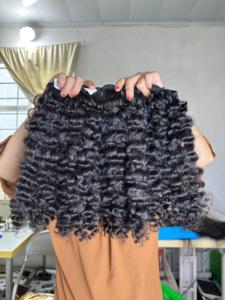 Top des tendances, vendeur de cheveux bouclés birmans, vente en gros, lot de tissage bouclés birmans bruts non transformés, 8 à 32 pouces, couleur naturelle - Product Image 3