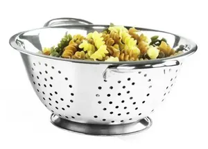 Colador duradero de acero inoxidable para lavar, escurrir y preparar pasta, verduras, frutas y arroz de forma higiénica y moderna. - Product Image 3