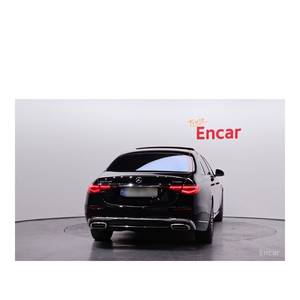 Mercedes-Benz Classe S Maybach S680 4MATIC Modèle décembre 2023 17 075 km Boîte de vitesses automatique Volant à gauche Sièges en cuir Arrière - Product Image 4