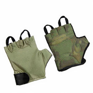 Guantes de levantamiento de pesas de camuflaje para entrenamiento, guantes de fitness de medio dedo con soporte para muñeca para dominadas y levantamiento de pesas - Product Image 4