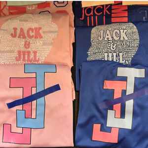 T-shirt Dri Fit Jack and Jill bleu avec nuage de mots et logo Jack and Jill, t-shirt confortable pour jeunes, pour le sport et les occasions décontractées - Product Image 6