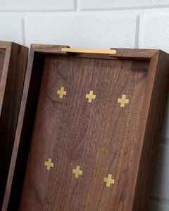 Bandeja Otomana Rectangular Grande de Madera de Nogal Negro Curvada con Asas, Bandeja Decorativa de Madera para Servir - Product Image 3