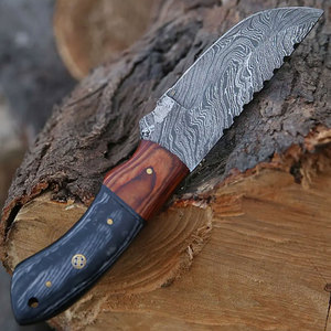 Couteau de chasse professionnel en acier Damas avec manche en bois naturel pour le camping, le bushcraft, la pêche et la chasse - Product Image 3