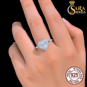 Anillo de Diamantes de Alta Demanda, Plata de Ley 925, Anillo de Compromiso para Mujer, Estilo Clásico, Disponible para la Venta - Product Image 5
