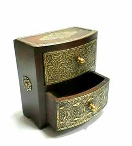 Armoire en bois sculpté à la main avec 2 tiroirs, moderne, écologique, durable, avec des sculptures florales pour la chambre à coucher et le salon - Product Image 2