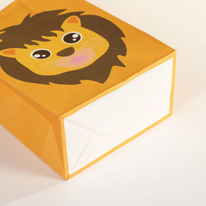 Bolsas de Compras de Papel Kraft Marrón Negro Ecológicas de Lujo, con Logotipo Personalizado, Laminación, Cinta Decorativa Resistente para Uso en Supermercados - Product Image 3