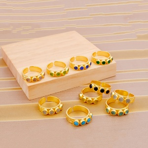 Anillo Ajustable de Latón con Ojo de Gato Gris y Piedras Multicolores, Chapado en Oro, Hecho a Mano, Estilo Moderno - Product Image 6