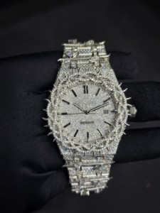 นาฬิกาข้อมือผู้ชายแฟชั่นหรูหรา สแตนเลสสตีล ประดับเพชร หน้าปัดแซฟไฟร์คริสตัล ระบบอัตโนมัติ ขนาด 42 มม. เครื่องกลไก - Product Image 6