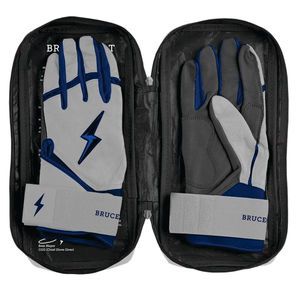 Gants de frappe légers et écologiques pour enfants Bruce Bolt avec fermeture auto-agrippante rembourrée, couleurs personnalisables et design unisexe - Product Image 5