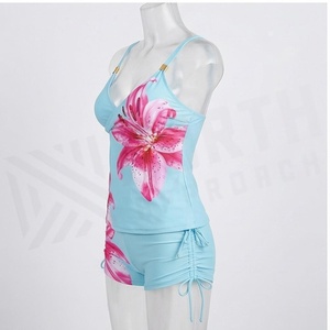 Ensemble tankini 2 pièces à imprimé floral pour femme, haut dos croisé avec short à cordon de serrage, motif lys bleu rose - Product Image 3