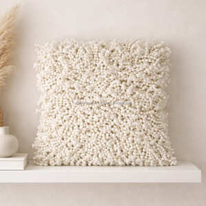 Housse de coussin en coton noir et blanc style bohème avec motif ethnique géométrique et franges, coussin décoratif tissé, style marocain haut de gamme - Product Image 4
