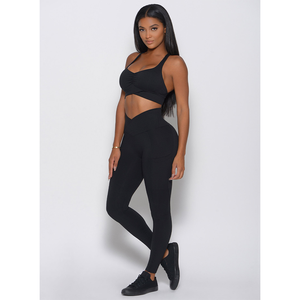 Nouvel ensemble de fitness 2 pièces pour femme, taille haute, avec leggings sculptants et soutien-gorge, poches, couleur unie, collection Custom Darkest Night OEM, idéal pour le yoga - Product Image 3