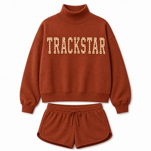 ชุดออกกำลังกายผู้หญิง เสื้อคอเต่าปักลาย Trackstar พร้อมกางเกงขาสั้น รุ่น TS-SET-058 - Product Image 1