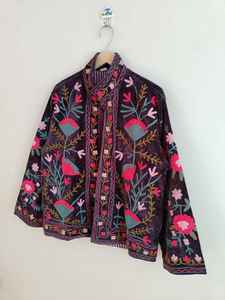 Chaqueta Bomber Corta de Terciopelo Bordada Suzani, Hecha a Mano, Vintage, Reversible, Ecológica, Estilo Boho Hippie, Regalo para Ella - Product Image 5