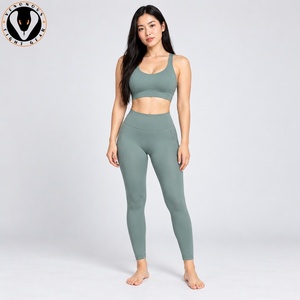 Ensemble de yoga durable pour femmes, tissu extensible, construction confortable pour le yoga, la remise en forme, l'exercice, la course à pied et l'entraînement - Product Image 1