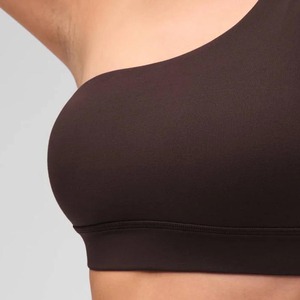 Soutien-gorge de sport asymétrique sans coutures pour femme, maintien moyen, yoga, couleur unie, tissu extensible, élasthanne, polyester - Product Image 6