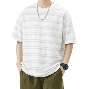 T-shirt à manches courtes rayé pour homme, col rond, coupe ample, respirant, en coton, haut d'été blanc avec rayures gris clair - Product Image 1