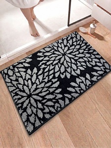 Tapis de porte décoratif lavable à motif mandala en gris argenté, construction en microfibre 1200 GSM pour une entrée de maison attrayante - Product Image 2