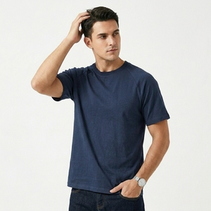 Camiseta al por mayor 100% algodón ecológica unisex, suave, transpirable, con manga raglán y cuello redondo para moda urbana y estilo diario. - Product Image 2