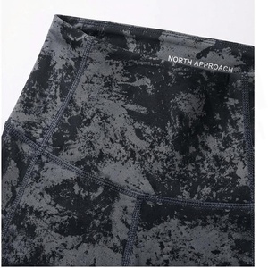 Leggings de yoga camouflage taille haute pleine longueur avec poches, extensibles dans les quatre sens, en Spandex et Polyester, pour femme - Product Image 5