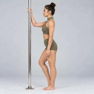 Haut de pole dance pour femmes, conçu avec des panneaux adhésifs, ajustement confortable, respirant, extensible et offrant un maintien sûr du corps. - Product Image 3