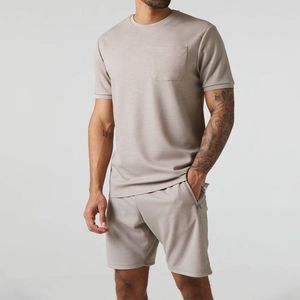 Ensemble décontracté homme été : T-shirt à manches courtes et short – Nouvelle tendance transfrontalière, coupe ajustée, motif uni - Product Image 1