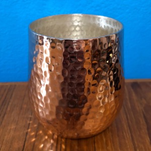 Verre à eau en cuivre fait main de qualité supérieure, style artisanal, couleur unie, en stock - Product Image 2