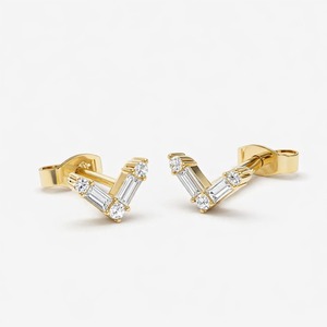 Pendientes Minimalistas de Diamantes Reales, Oro Amarillo de 14K, Corte Redondo y Baguette, Piedras Mixtas, Proveedor de Joyería, Pedido al por Mayor - Product Image 3
