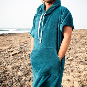 2024 vendita calda spiaggia piscina Surf <span class=keywords><strong>Poncho</strong></span> con cappuccio di alta qualità puro cotone fasciatoio <span class=keywords><strong>Poncho</strong></span> per adulti - Product Image 2