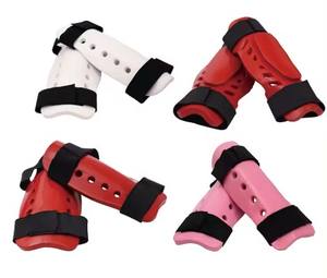 Espinilleras con Parte Superior de Malla y Carcasa de Fibra de Carbono para Fútbol, Protección para los Pies, Antideslizantes - Product Image 1