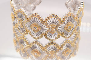 Brazalete de Lujo con Diseño Italiano Antiguo para Mujer, Chapado en Oro Rosa sobre Plata, con Circonita Cúbica, Regalo LAVINA SB28019GD - Product Image 3