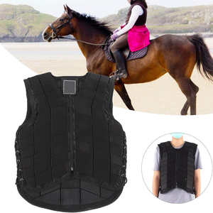 Chaleco de equitación de diseño ligero y ajuste cómodo con tela transpirable y uso suave y cómodo. - Product Image 3