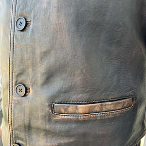 Gilet en cuir élégant pour homme, style motard, avec fermeture boutonnée, sans manches, style classique, vente en gros, commande en gros - Product Image 4
