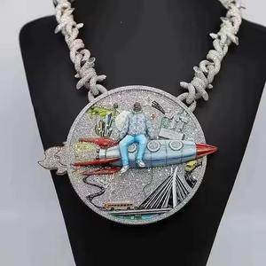 Colgante Hip Hop Personalizado con Moissanita y Bisel Plateado Totalmente Engastado, Forma Redonda Única, Regalo para Raperos de Supply - Product Image 3