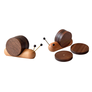 Juego de Posavasos de Madera con Diseño de Caracol, Hechos a Mano, Decorativos, con Diseño de Animales Lindos, Accesorios de Mesa para el Hogar y la Oficina - Product Image 4