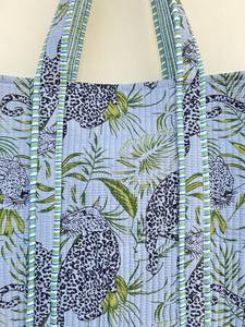 Sac fourre-tout matelassé léger en patchwork, grande capacité, doublure en coton doux, sac à bandoulière pour femme toutes saisons - Product Image 4