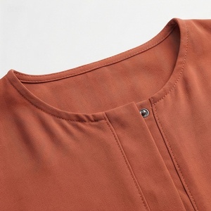 Venta al por mayor: Nuevo Khimar Hijab Modesto para Mujer Musulmana, Vestido Abaya de Organza Transpirable y Ecológico con Cola de Capilla de Alta Calidad - Product Image 4