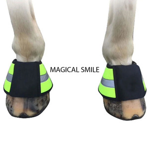รองเท้าบูทกันกระแทกสำหรับม้าทำจากนีโอพรีน  รองเท้าบูทนี้ให้ความสบายและการปกป้องที่เหนือกว่า คุณภาพเยี่ยม พร้อมแถบสะท้อนแสง - Product Image 5