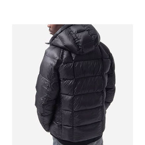 Veste matelassée à capuche brillante pour homme, imperméable et rembourrée, veste d'hiver pour homme, légère et chaude, parfaite pour les activités de plein air - Product Image 6