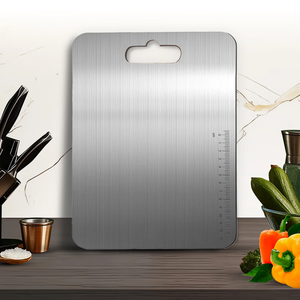 Planche à découper en acier inoxydable sur mesure, écologique, article de cuisine pour la maison avec poignée et prix abordable - Product Image 1
