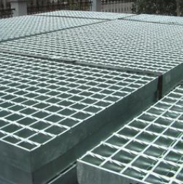 Grille de sol en fer galvanisé FinePunch GI, modèle FP-GT-GI-001, pour passerelle industrielle, drainage et plateforme - Product Image 3