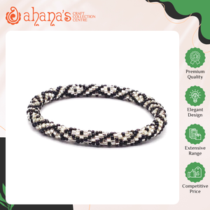 Exportateur en gros vendant des bracelets en perles de verre multicolores faits à la main de qualité supérieure pour femmes, tendance et parfaits pour le quotidien, en solde chez Ahana's - Product Image 2